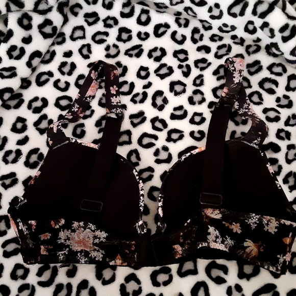 2pc Victoria Secret set - Picture 5 of 14